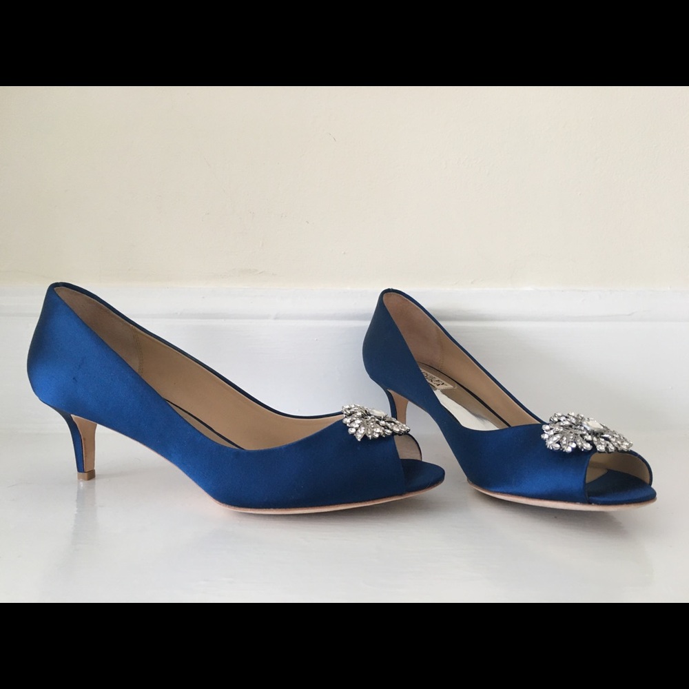 BADGLEY MISCHKA Layla satin rhinestone pumps
